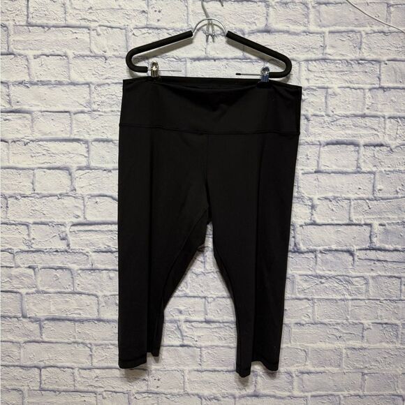 Lululemon Wunder Train High-Rise Crop 23"
Black (First Release) size 18 - Picture 3 of 11